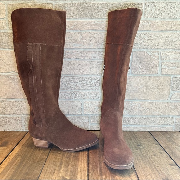 Blondo Nestle Waterproof Suede Knee High Fringe Zip Boot / Size 5.5M Women - Picture 2 of 16